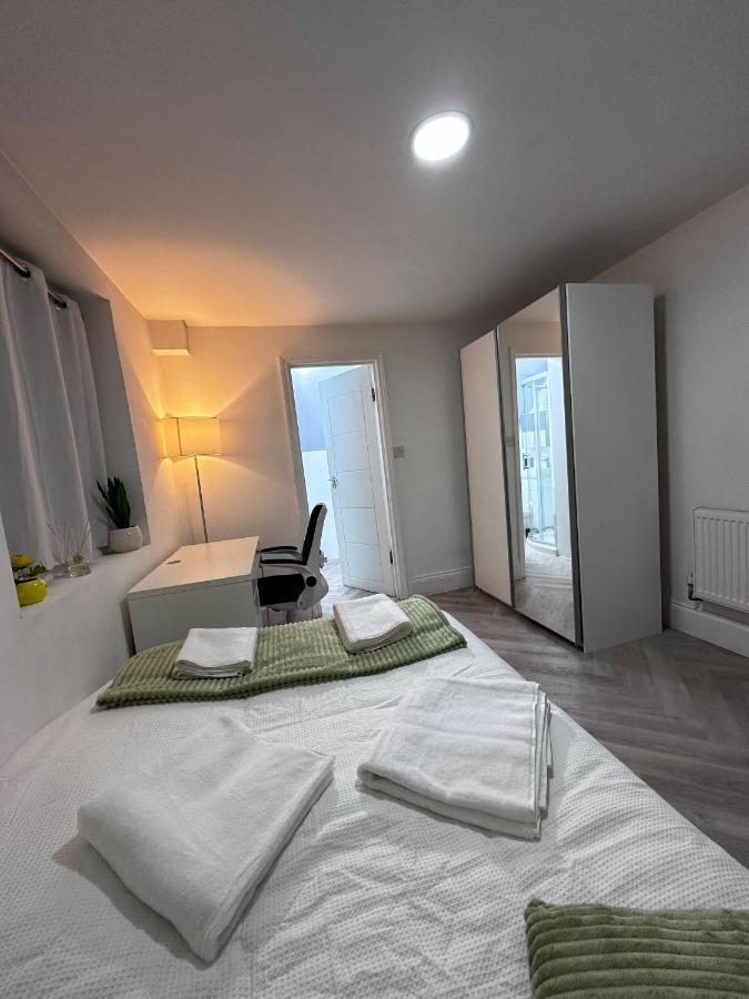 Charming 4 Bedrooms House With Garden In Heart Of London Camden Eksteriør bilde